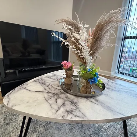 Apartment Stylish Modern 1 Bed - Fast Wi-fi Leeds (West Yorkshire)