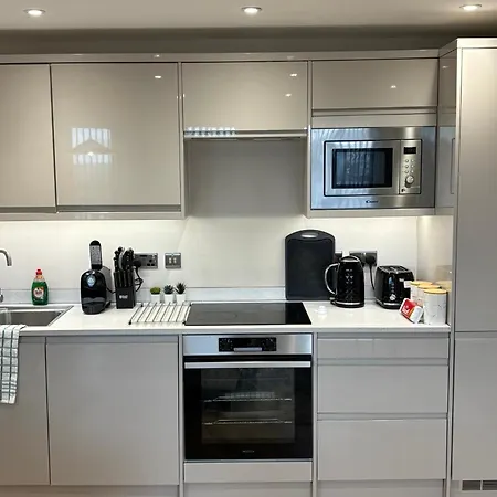 Stylish Modern 1 Bed - Fast Wi-fi Apartment